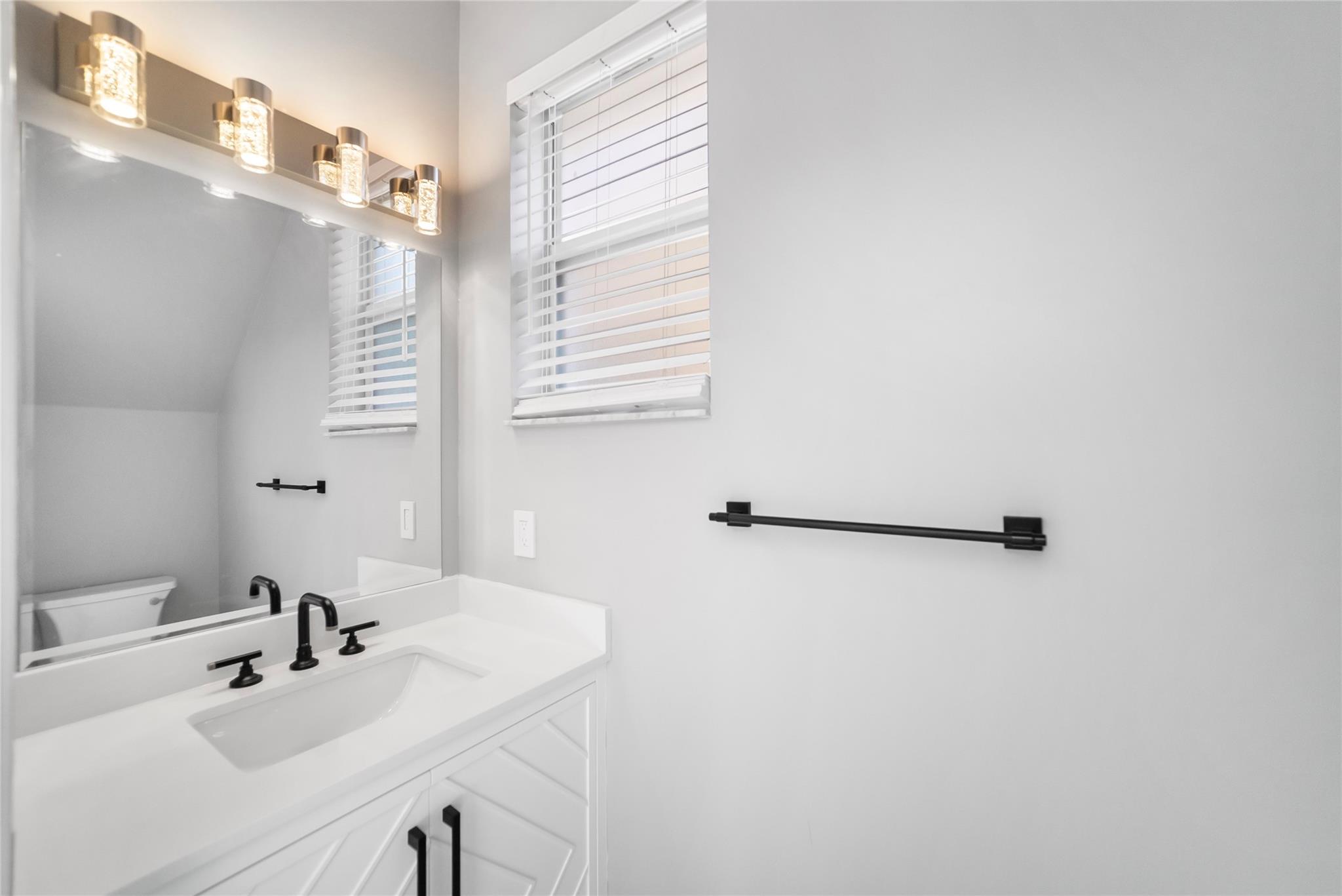 Riviera Isles III 172-36 - Residential Lease