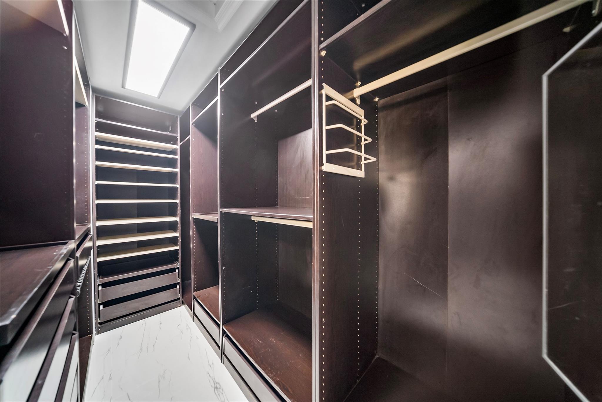 Riviera Isles III 172-36 - Residential Lease