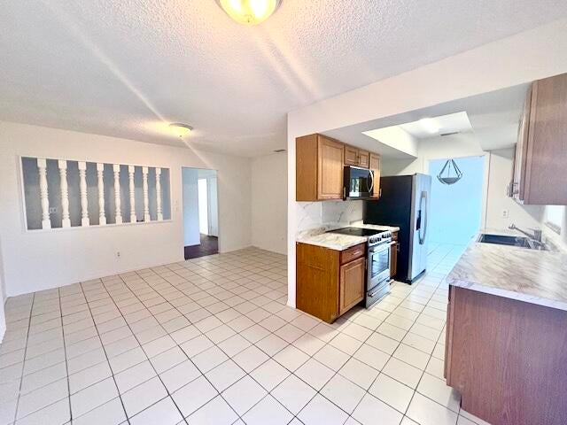 357 NE Camelot Drive