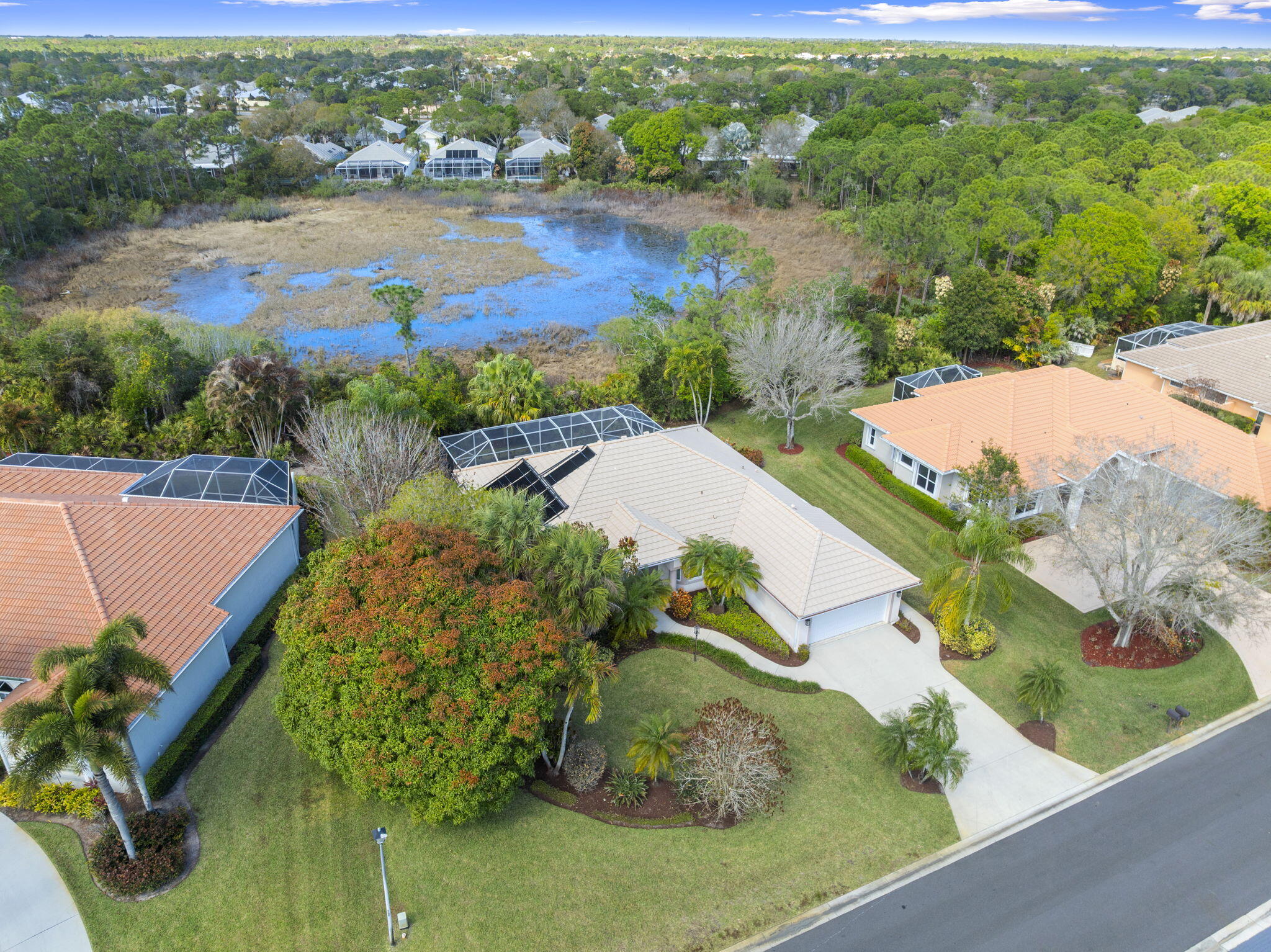 LOST LAKE AT HOBE SOUND - Residential