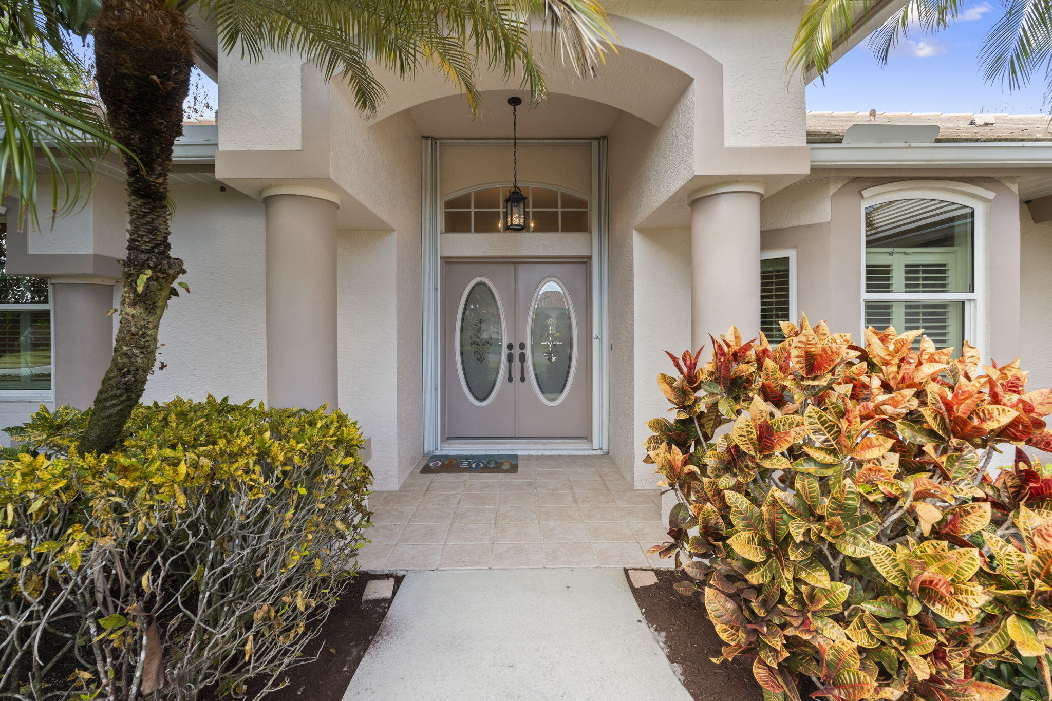 LOST LAKE AT HOBE SOUND - Residential