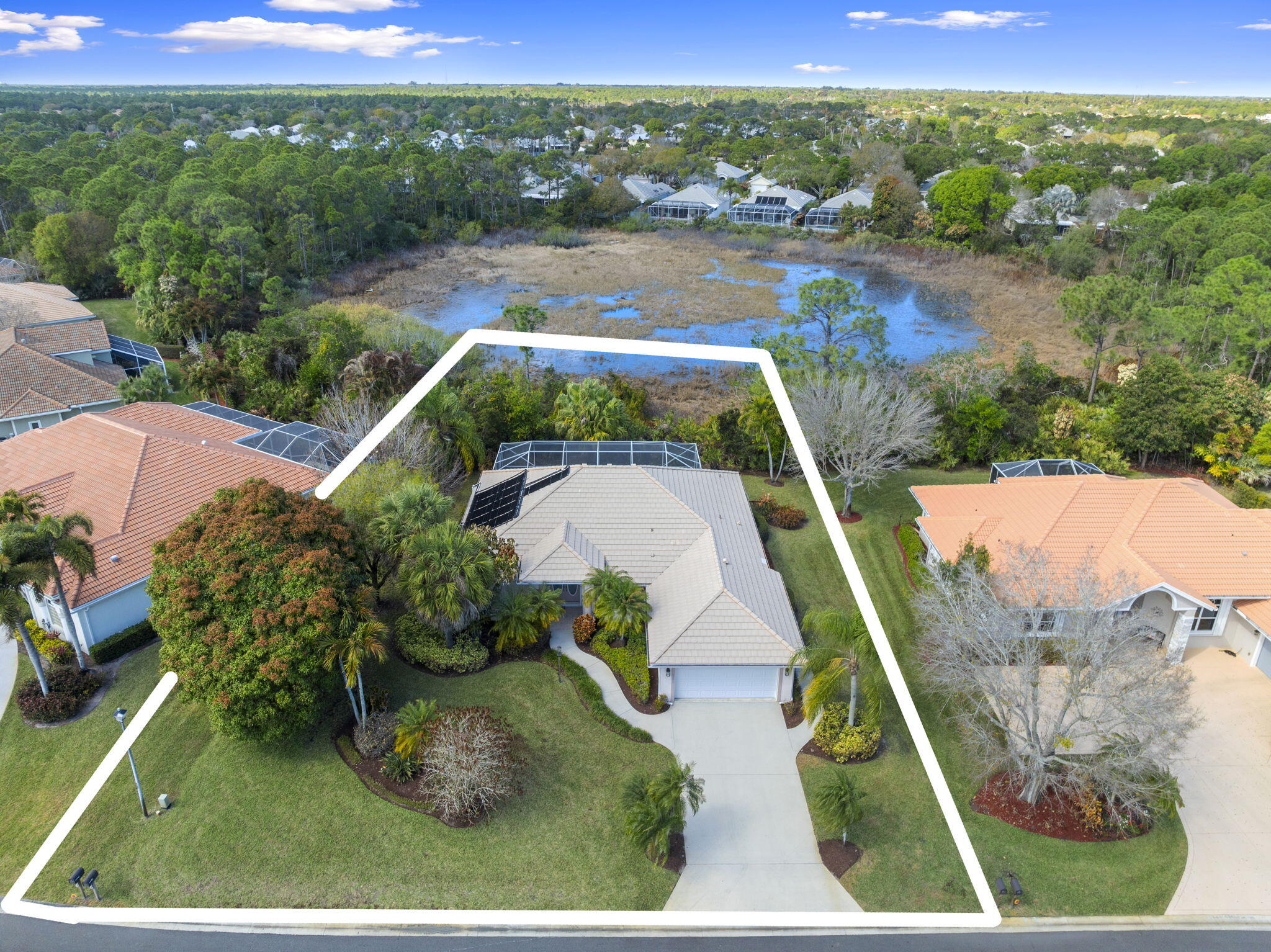 LOST LAKE AT HOBE SOUND - Residential