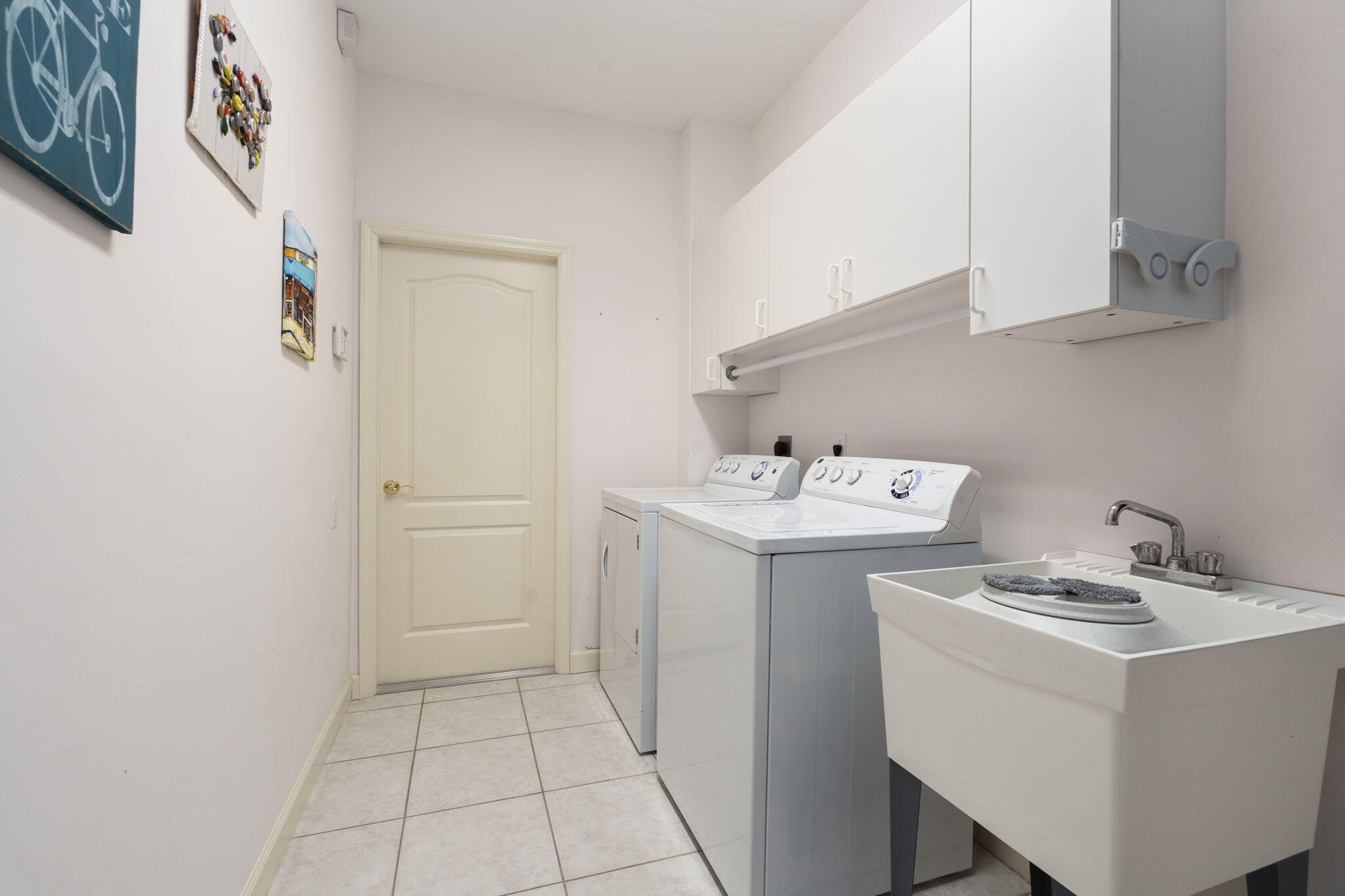 LOST LAKE AT HOBE SOUND - Residential