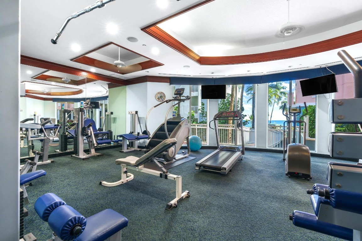 OCEAN PLAZA - Residential