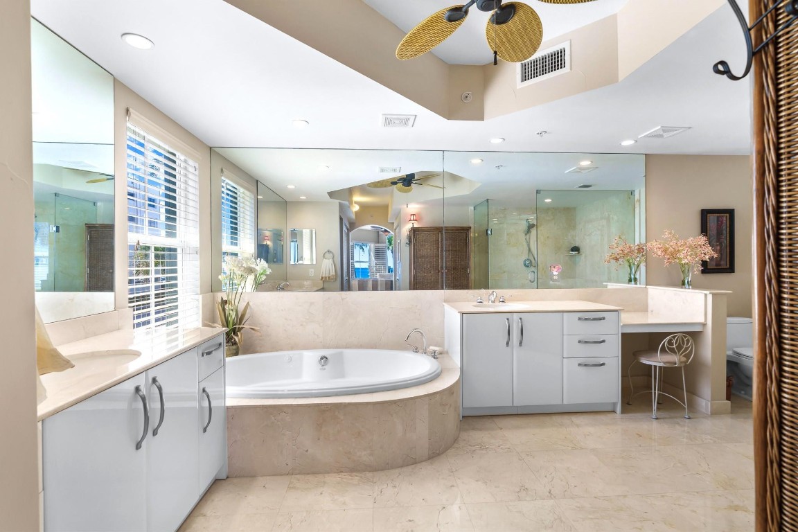 OCEAN PLAZA - Residential