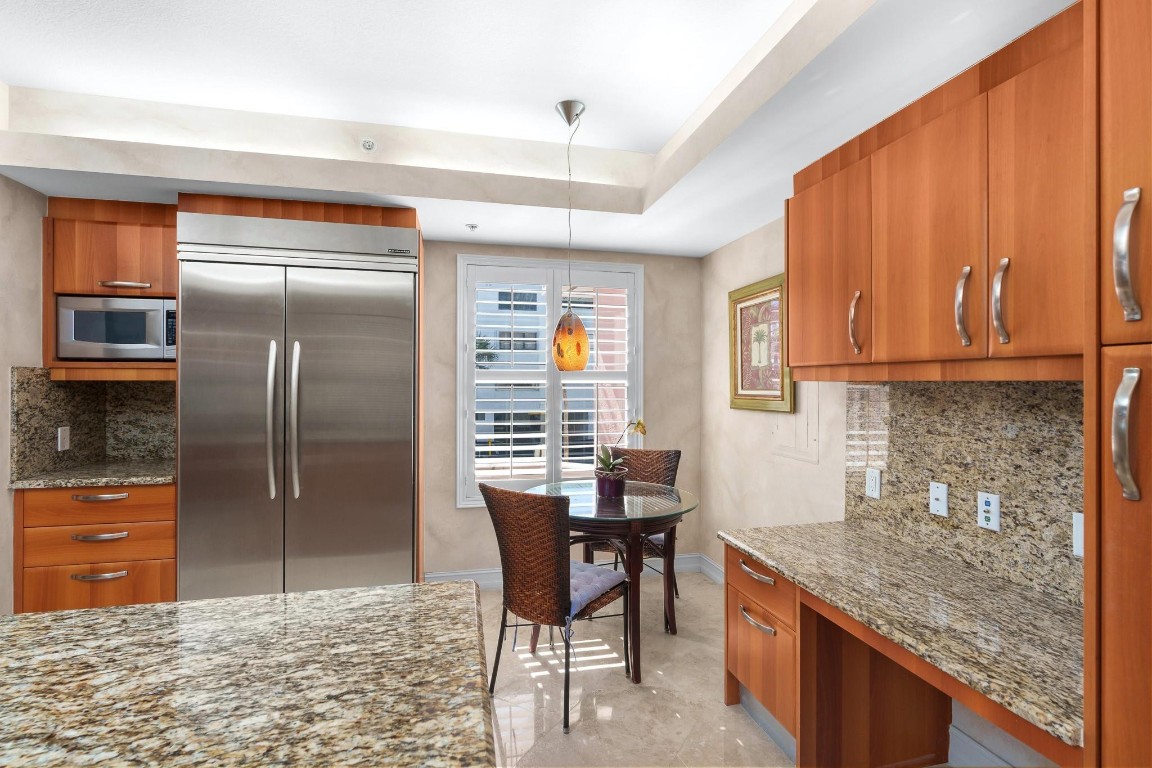 OCEAN PLAZA - Residential