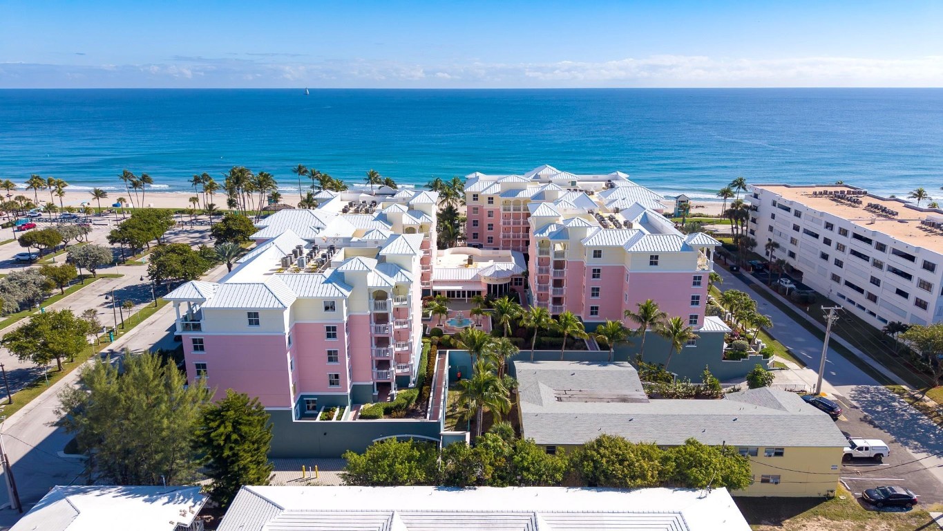 OCEAN PLAZA - Residential