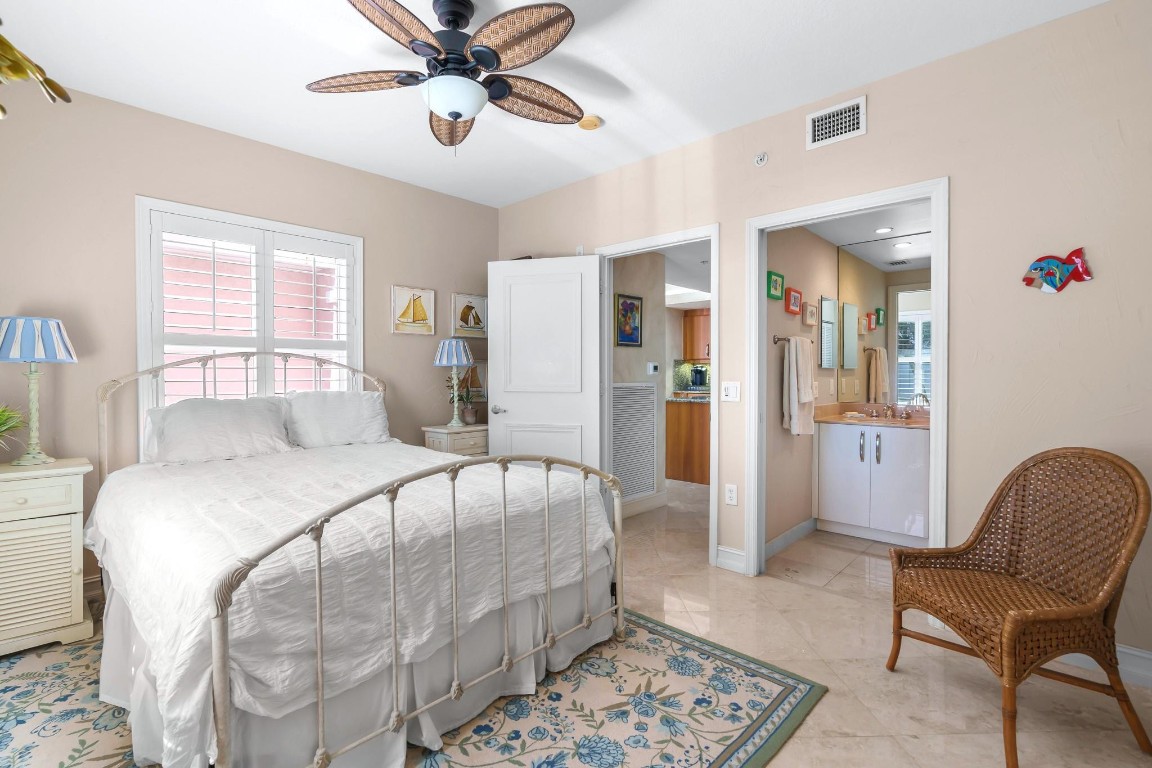 OCEAN PLAZA - Residential