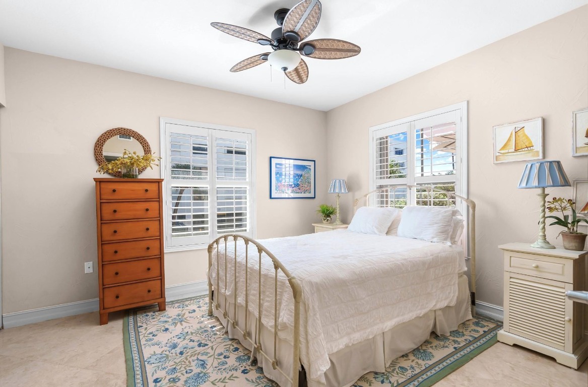 OCEAN PLAZA - Residential