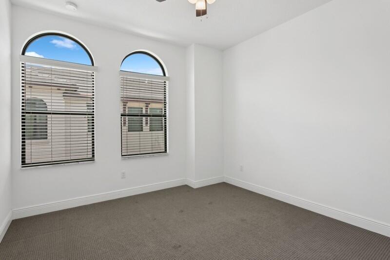 CASA DEL MAR - Residential