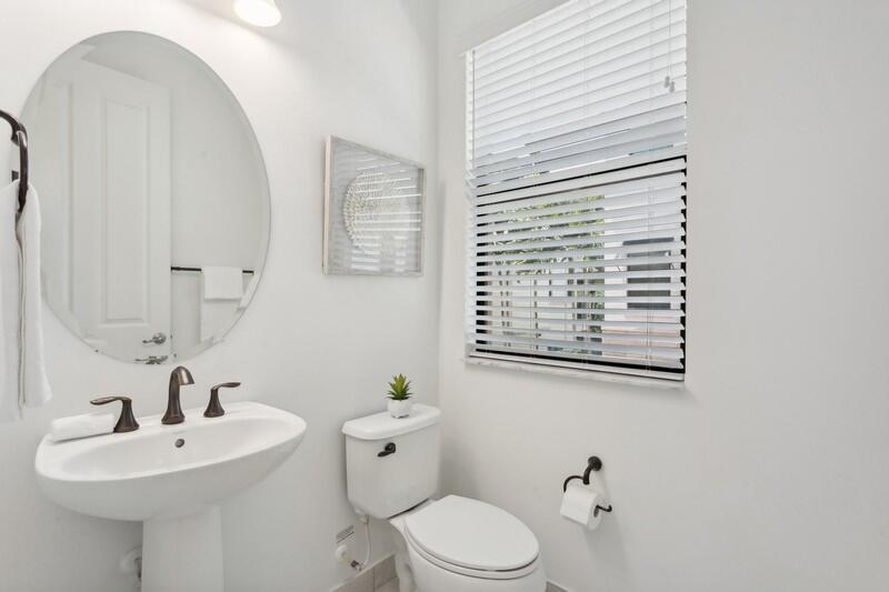 CASA DEL MAR - Residential