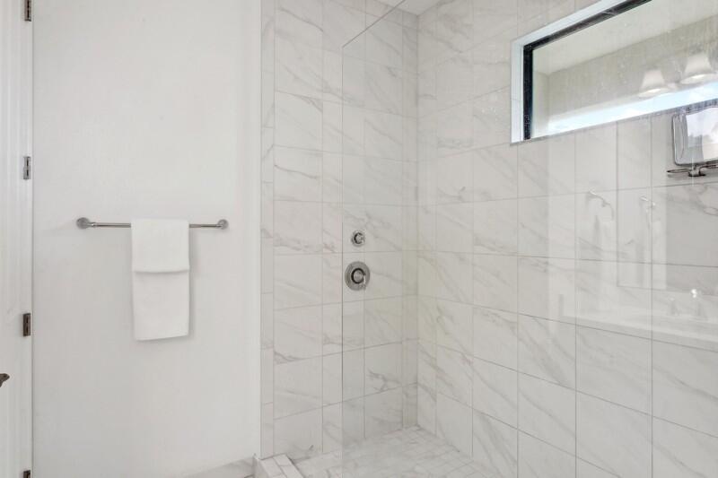 CASA DEL MAR - Residential