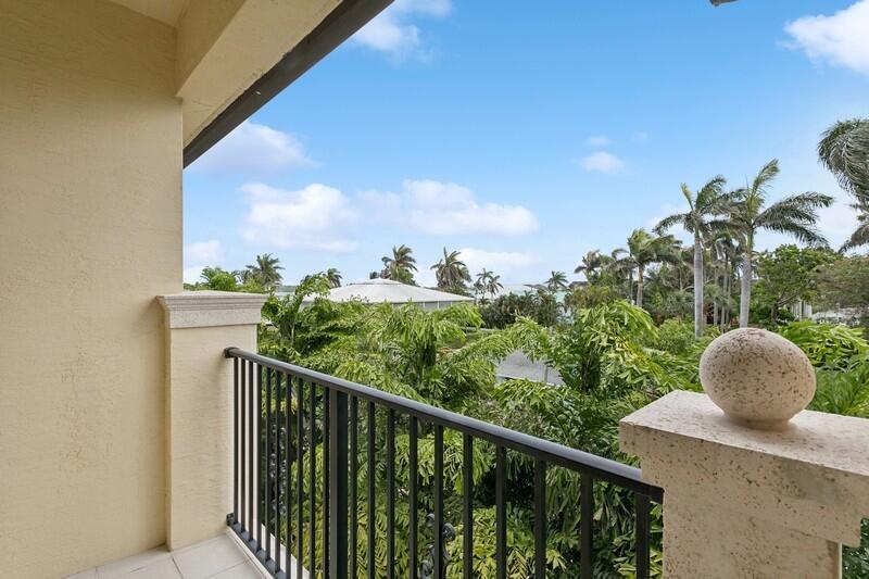 CASA DEL MAR - Residential