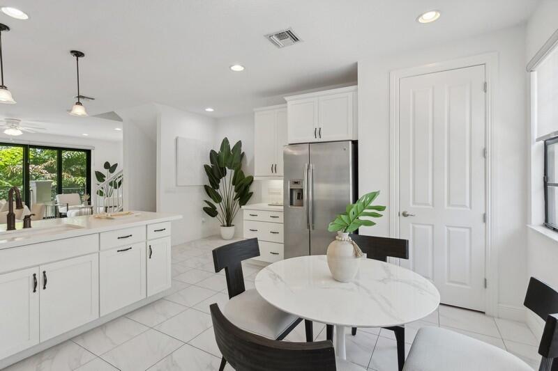 CASA DEL MAR - Residential