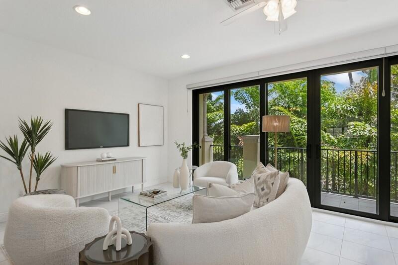 CASA DEL MAR - Residential