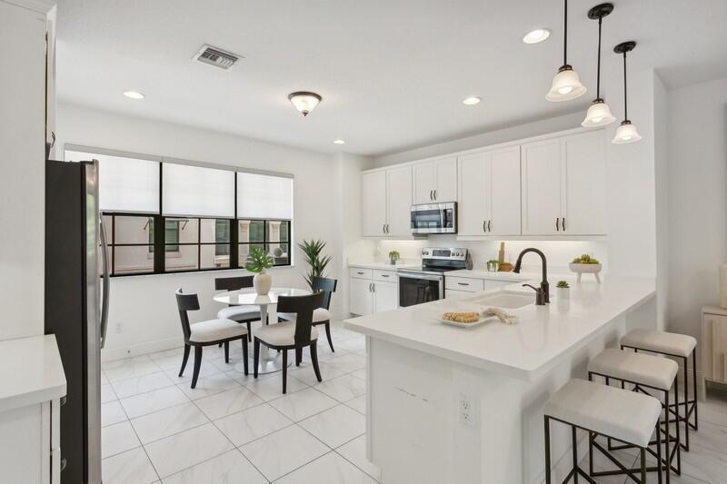 CASA DEL MAR - Residential