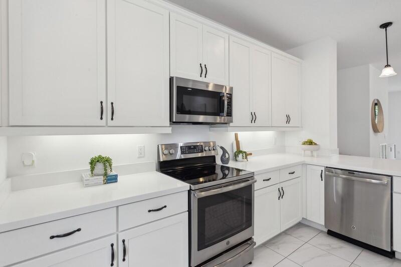 CASA DEL MAR - Residential