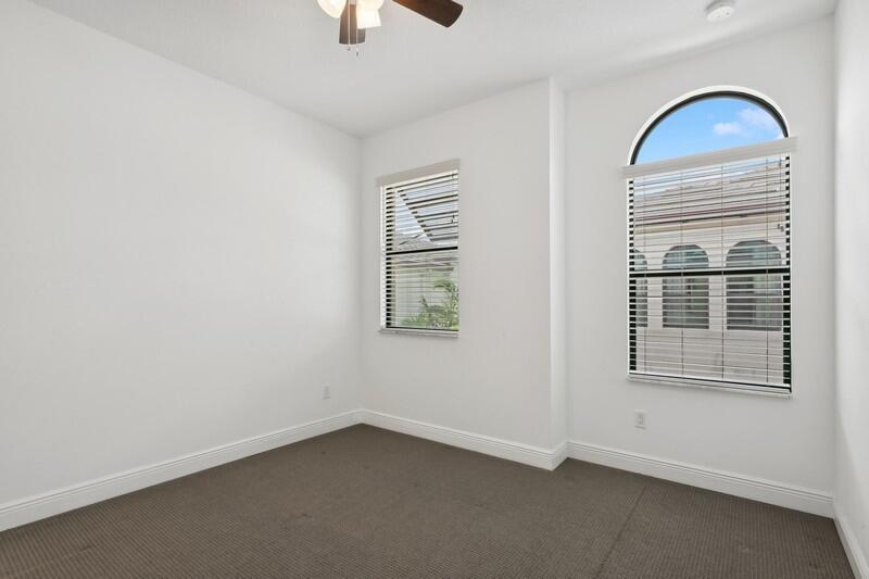 CASA DEL MAR - Residential