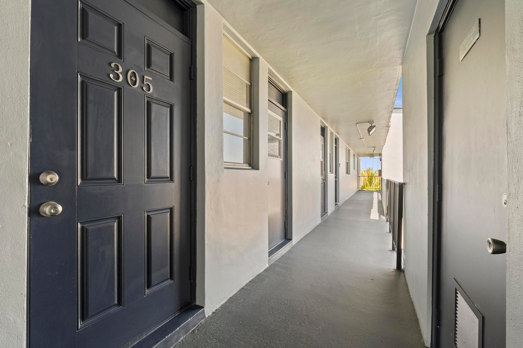 5275 NW 10TH Court 305