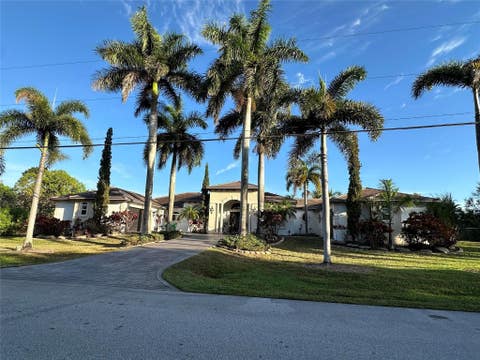 Photo of 11401 NW 20th Court, Plantation, FL 33323 (MLS # F10546666)
