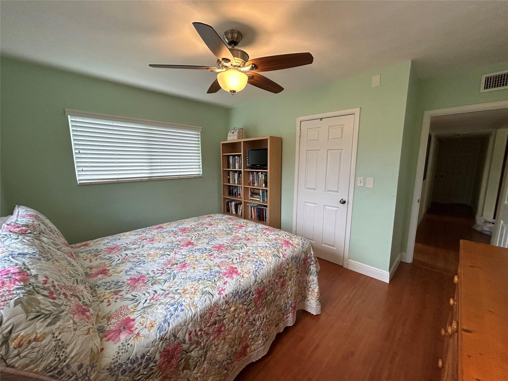 LAUDERDALE GOLF ESTATES - Residential