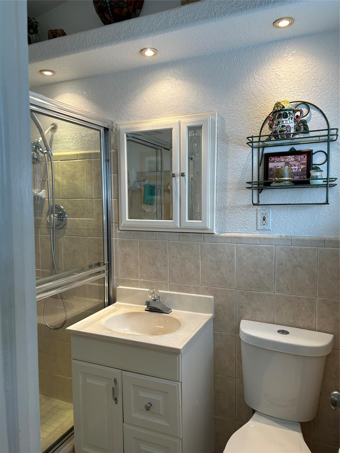 LAUDERDALE GOLF ESTATES - Residential