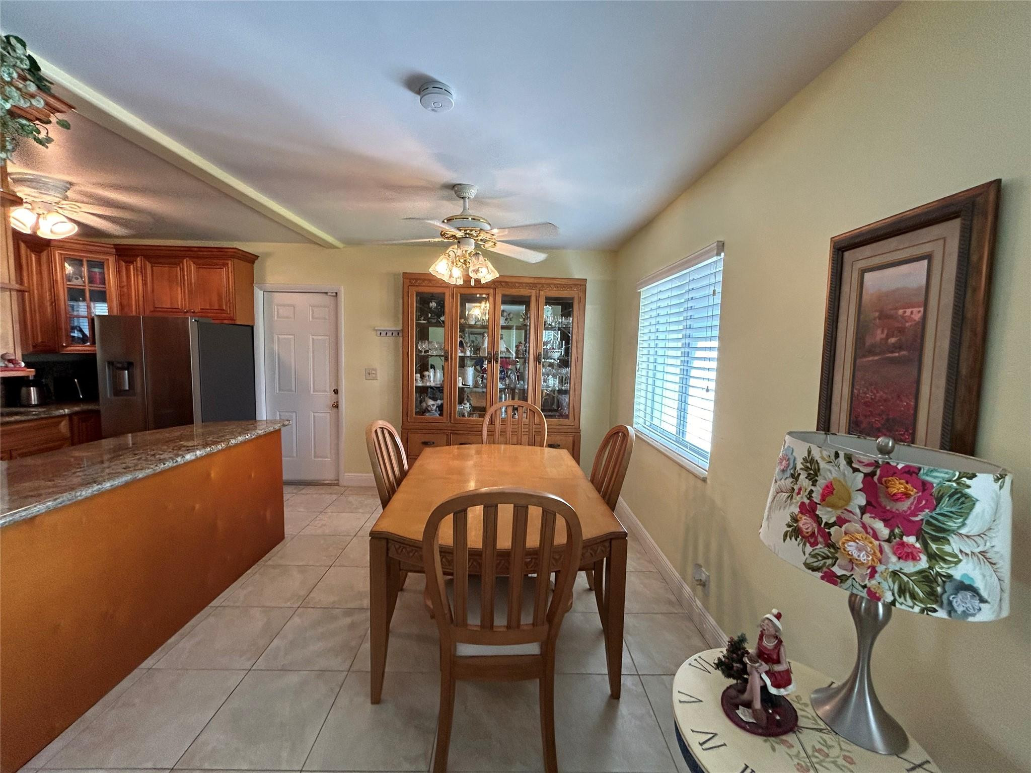 LAUDERDALE GOLF ESTATES - Residential