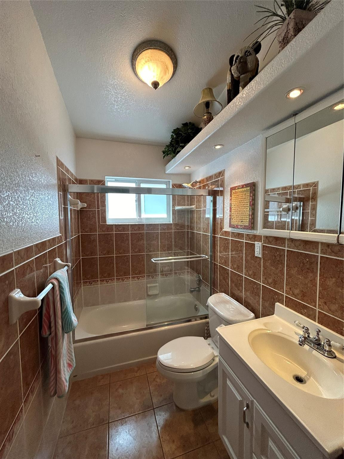 LAUDERDALE GOLF ESTATES - Residential