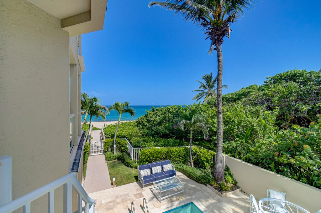 Photo of 4535 Coquina Road #B, Boynton Beach, FL 33435 (MLS # R11013445)