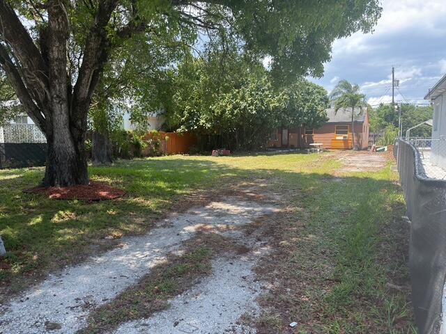 Hollywood Park - Residential