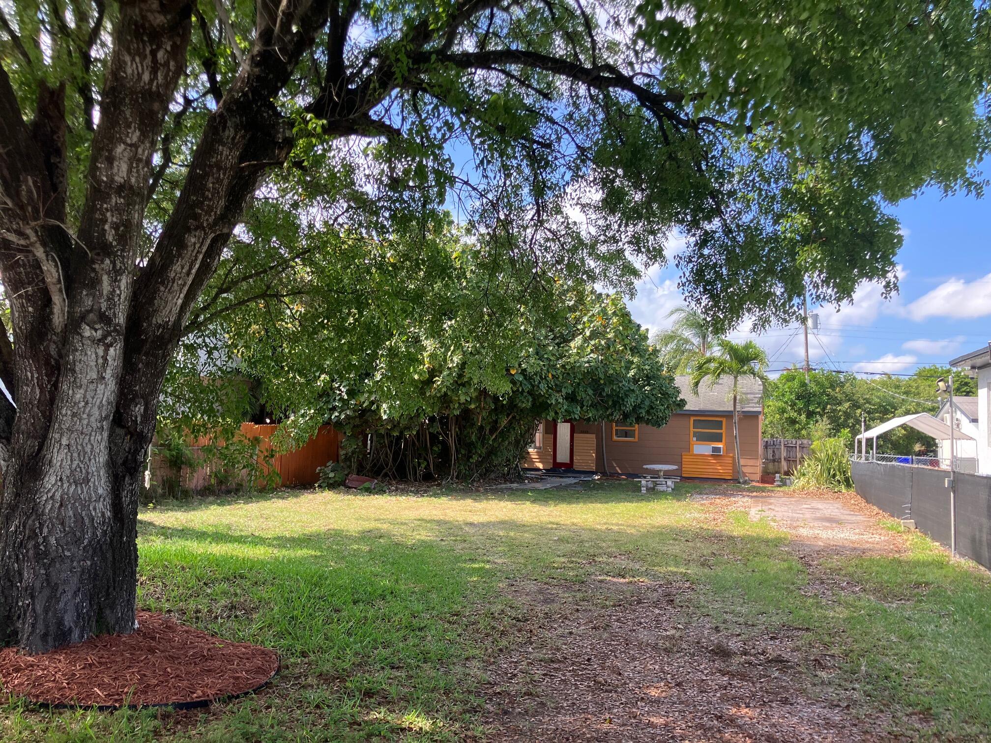 Hollywood Park - Residential