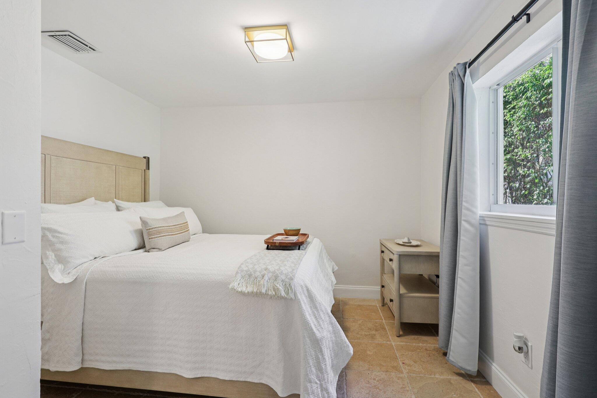 HARBOR VILLAGE SEC - Residential