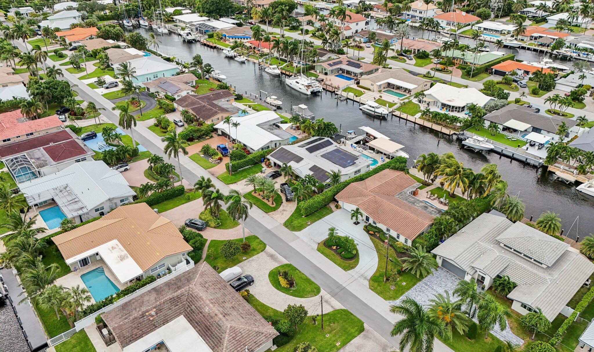 2731 NE 5th Street, Pompano Beach, FL, 33062/$1,949,900 4 2731 NE 5th Street