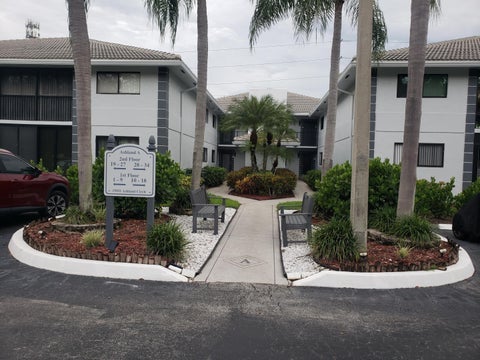Tiny photo for 15011 ASHLAND Circle #31, Delray Beach, FL 33484 (MLS # B26089693)
