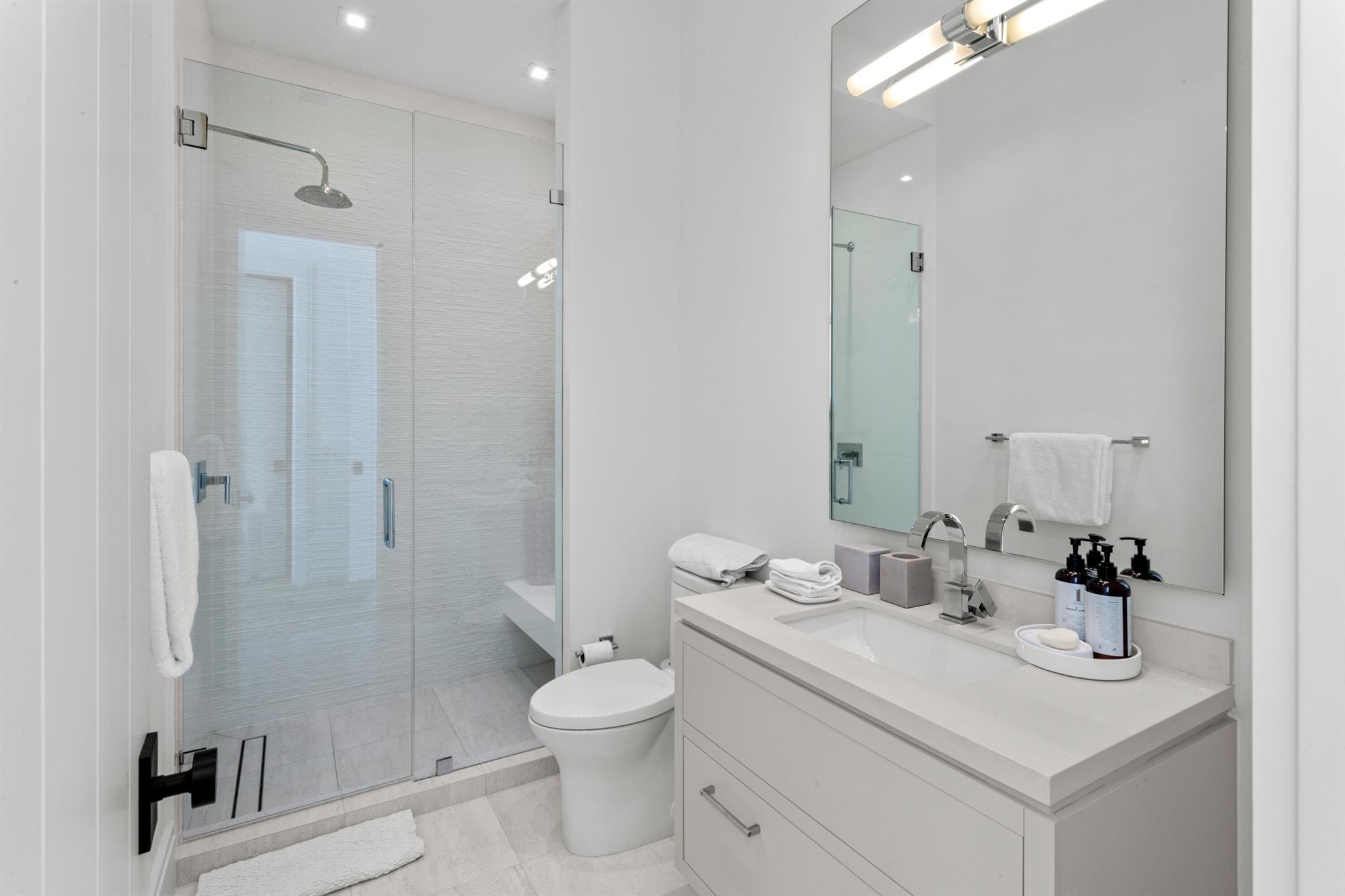 SEAGATE SEC A - Residential Lease