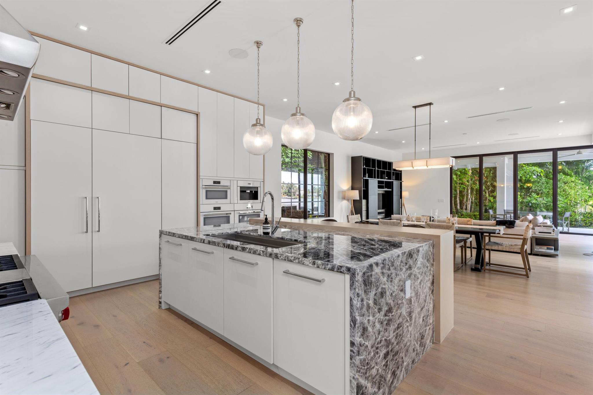 SEAGATE SEC A - Residential Lease