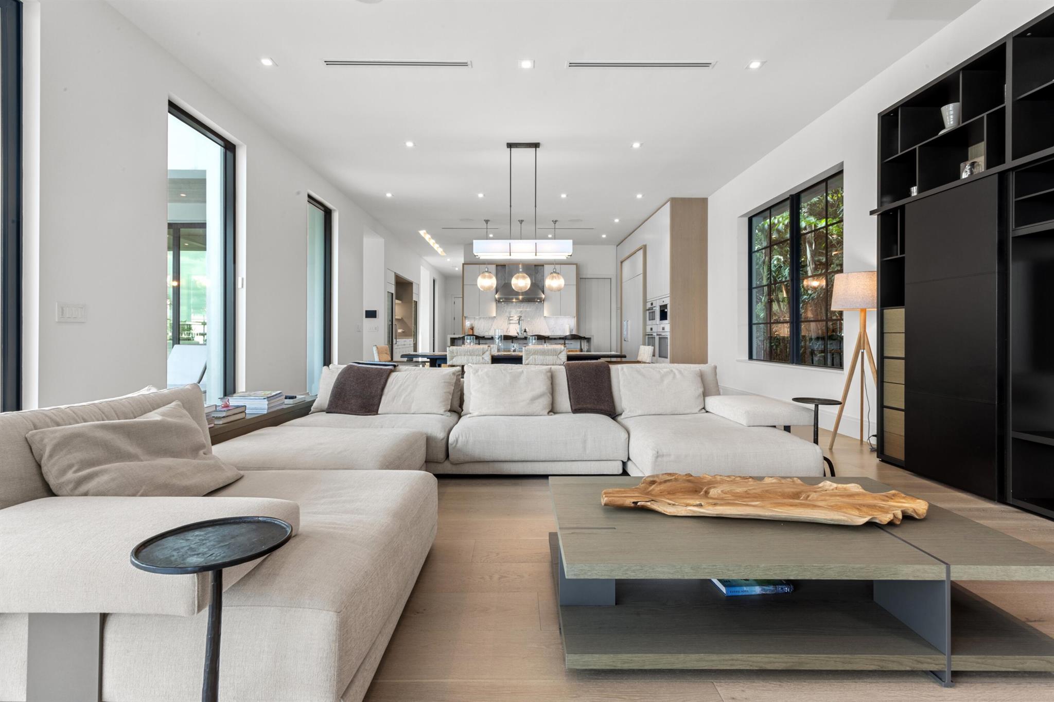 SEAGATE SEC A - Residential Lease