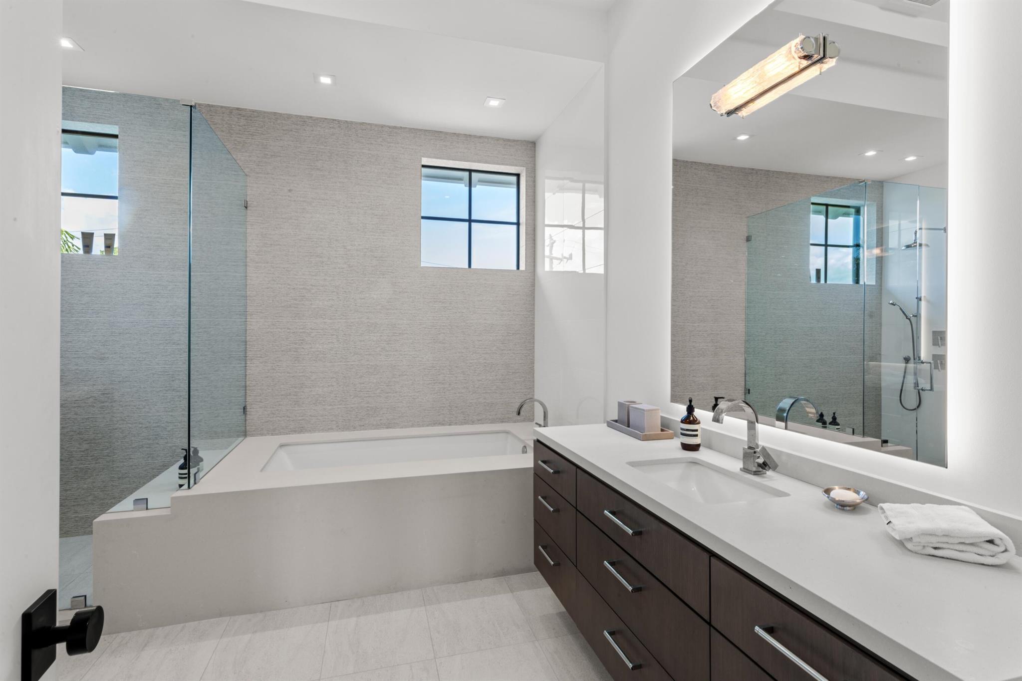 SEAGATE SEC A - Residential Lease