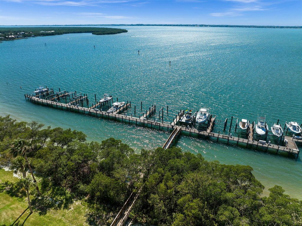 Photo of 301 Mariner Bay Boulevard, Fort Pierce, FL 34949 (MLS # R10870581)