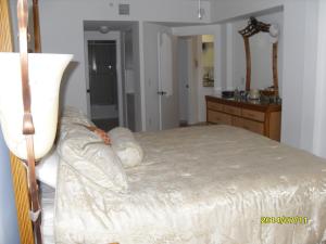 St Tropez Condo - Residential Lease