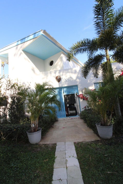 Tiny photo for 930 Rambling Drive Circle #LITTLE RANCHES, Wellington, FL 33414 (MLS # B26081021)