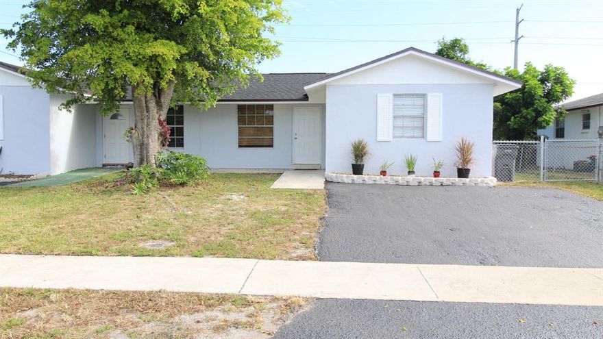 Newly Remodeled and move-in Perfect! 2 Bedrooms 2 Full Baths with Spacious Living areas! Freshly painted! Separate laundry room with Dryer and New Washer! *Brand New Roof! * New Hot Water heater. Newer A/C. Newer appliances.  Fantastic Cul-De-Sac location. Perfect starter Home - with plenty of room to roam in the fully fenced backyard! Large patio & expanded Green space in the backyard! This one's a Peach!