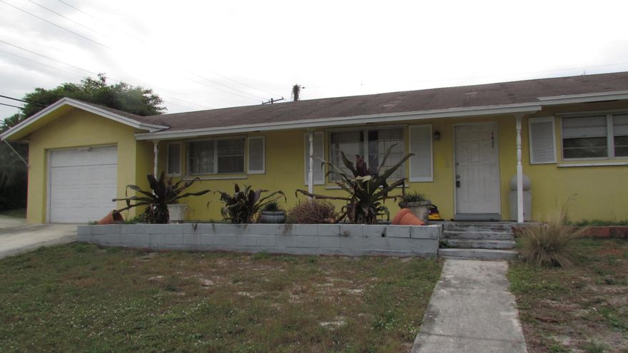 Lots of potential for someone who wants to make this home their own.  Some TLC is required.  Nice split floor plan, stainless steel refrigerator.  Gas stove and dryer.  Water heater new in 2013. Sprinklers, garage opener and microwave are not operating. Short Sale lender has approved a price of $109,000.