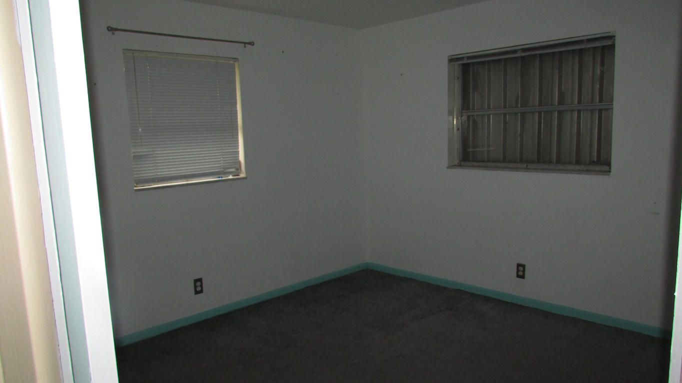 LAKE OSBORNE MNR - Residential