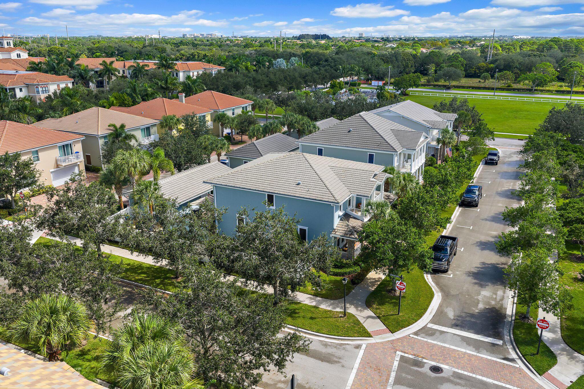 WINDSOR PARK AT ABACOA - Residential