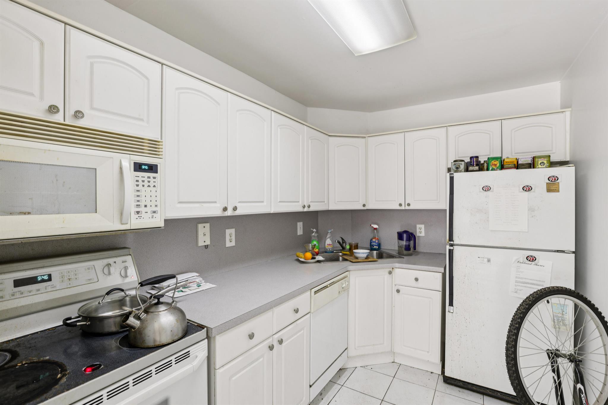 OAKLAND SHORES CONDOMINIU - Residential