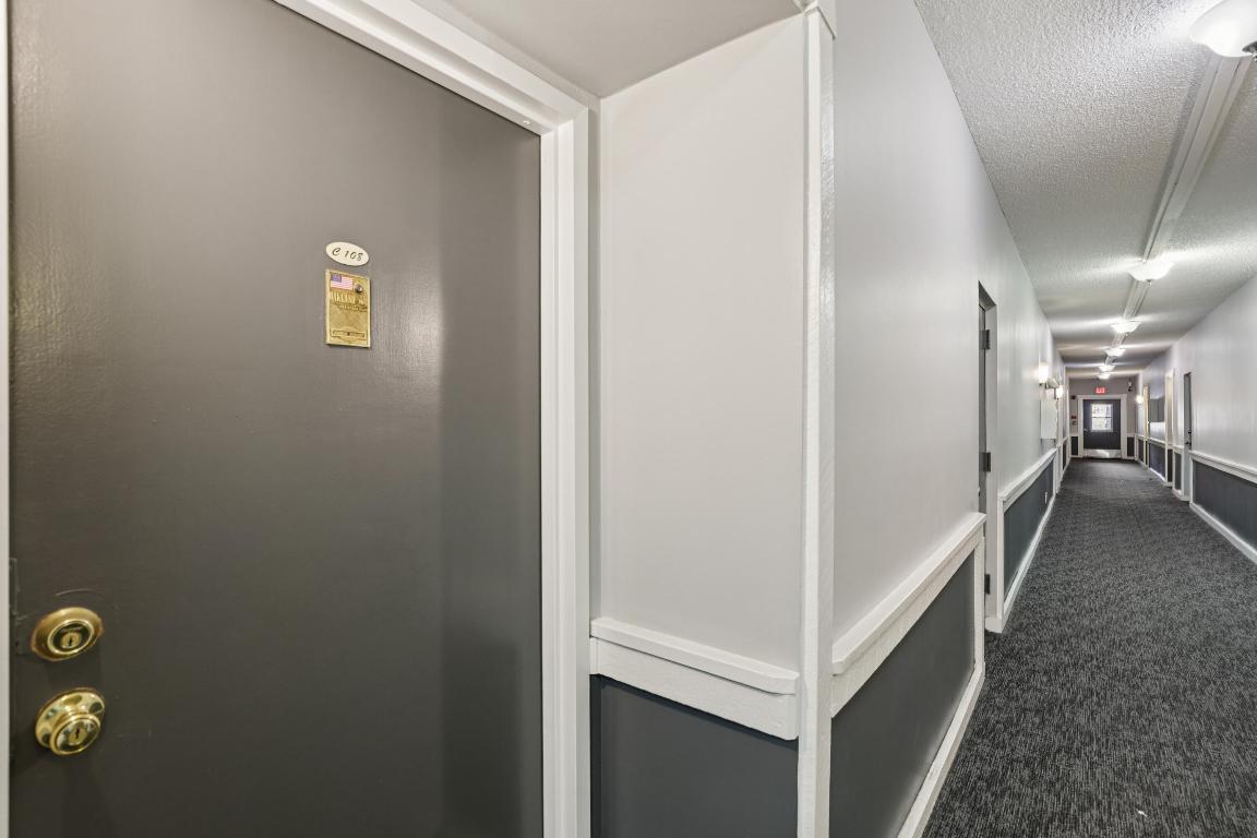 OAKLAND SHORES CONDOMINIUM 1 - Residential