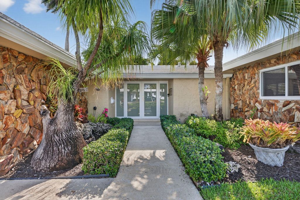 Photo of 2300 NE 16th Avenue, Wilton Manors, FL 33305 (MLS # B26014434)