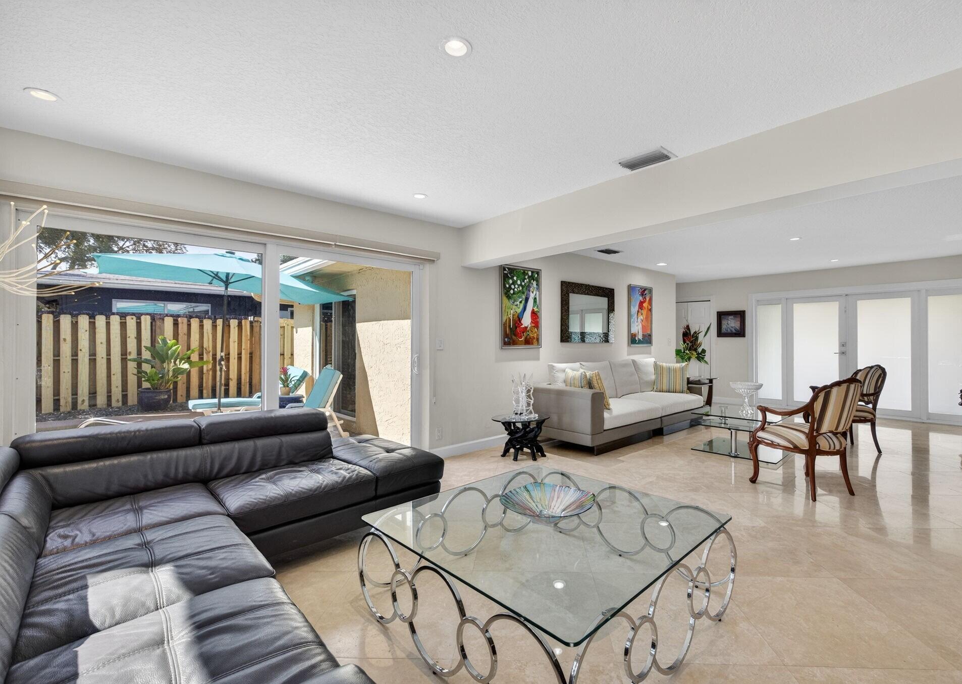 EDGEWATER ESTATES - Residential