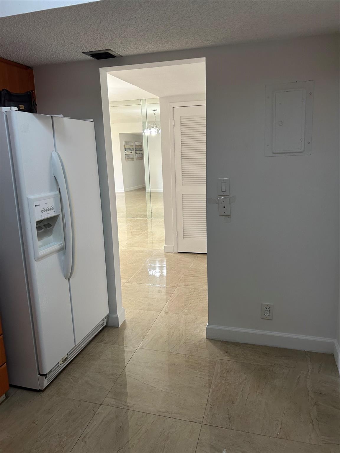 2500 Parkview Dr 615